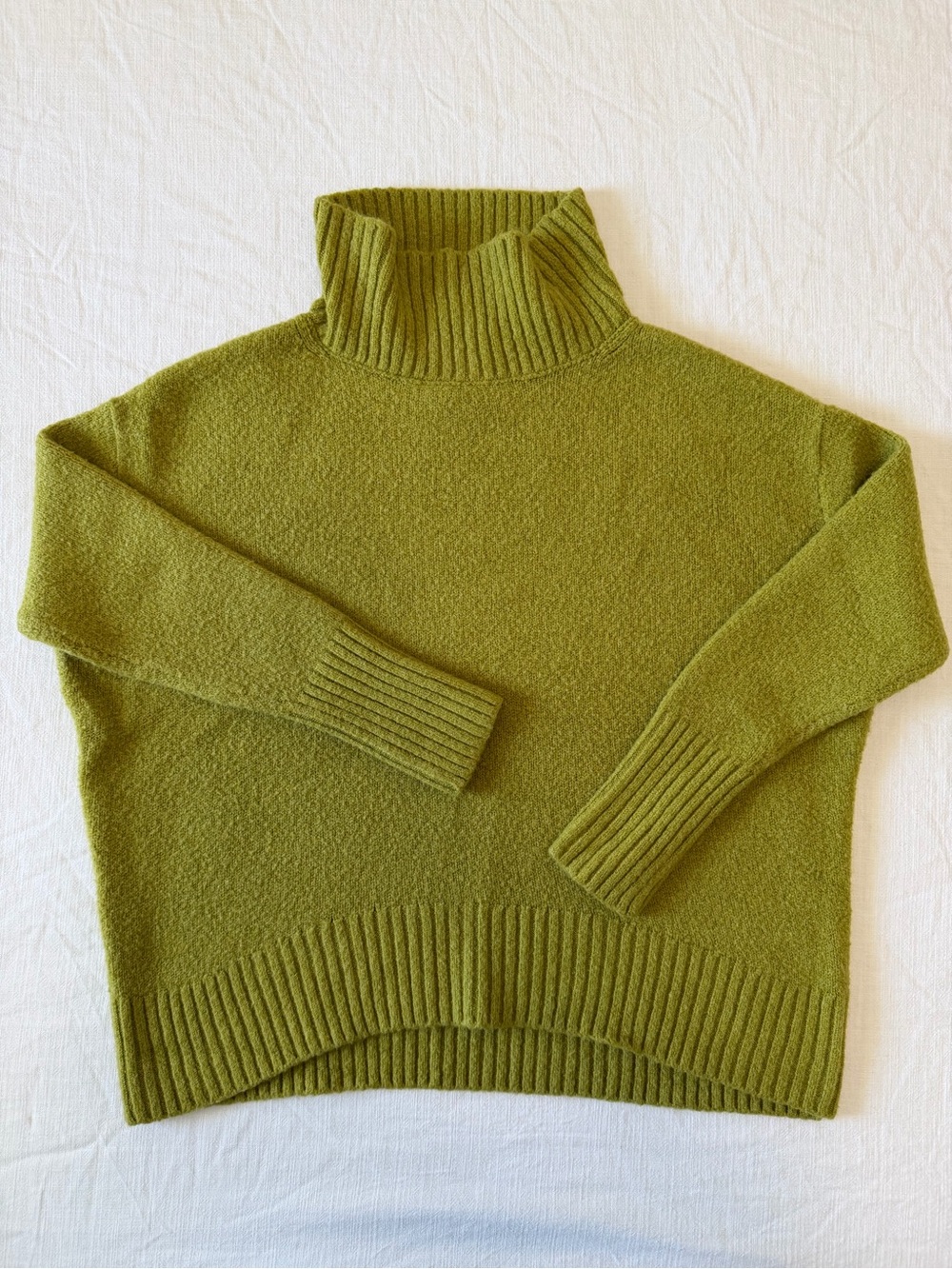 Cynthia Rowley Olive Green Merino Wool Turtleneck Sweater